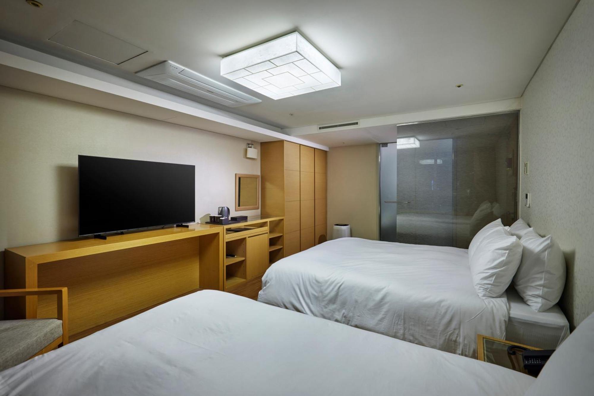 Hotel Interciti Тэджон Экстерьер фото
