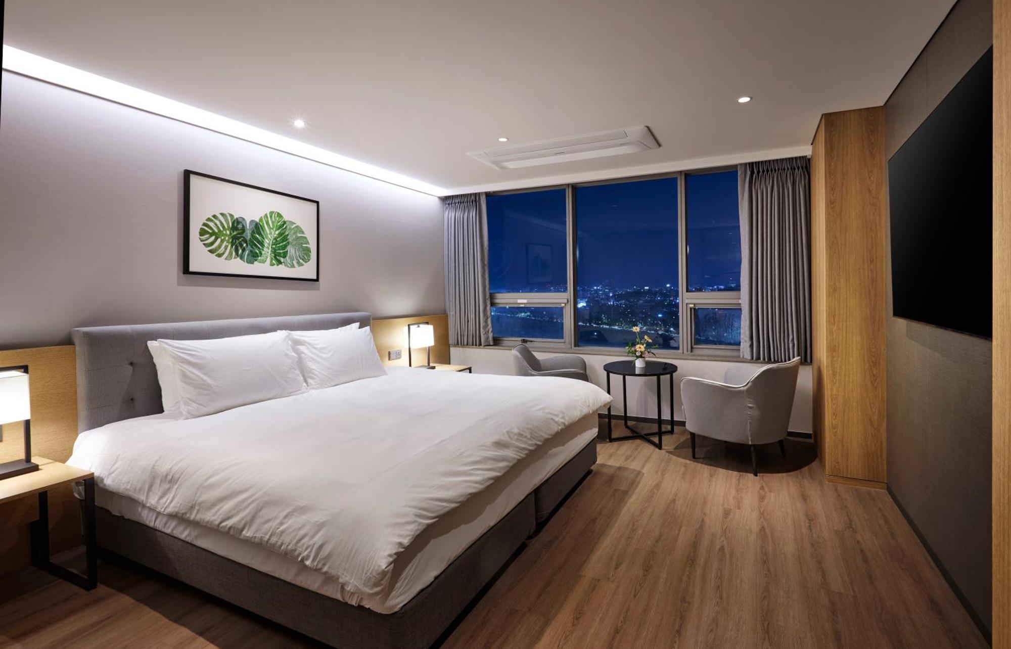 Hotel Interciti Тэджон Экстерьер фото