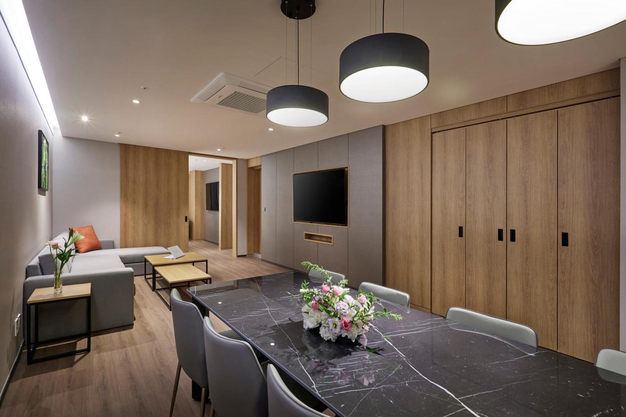 Hotel Interciti Тэджон Экстерьер фото