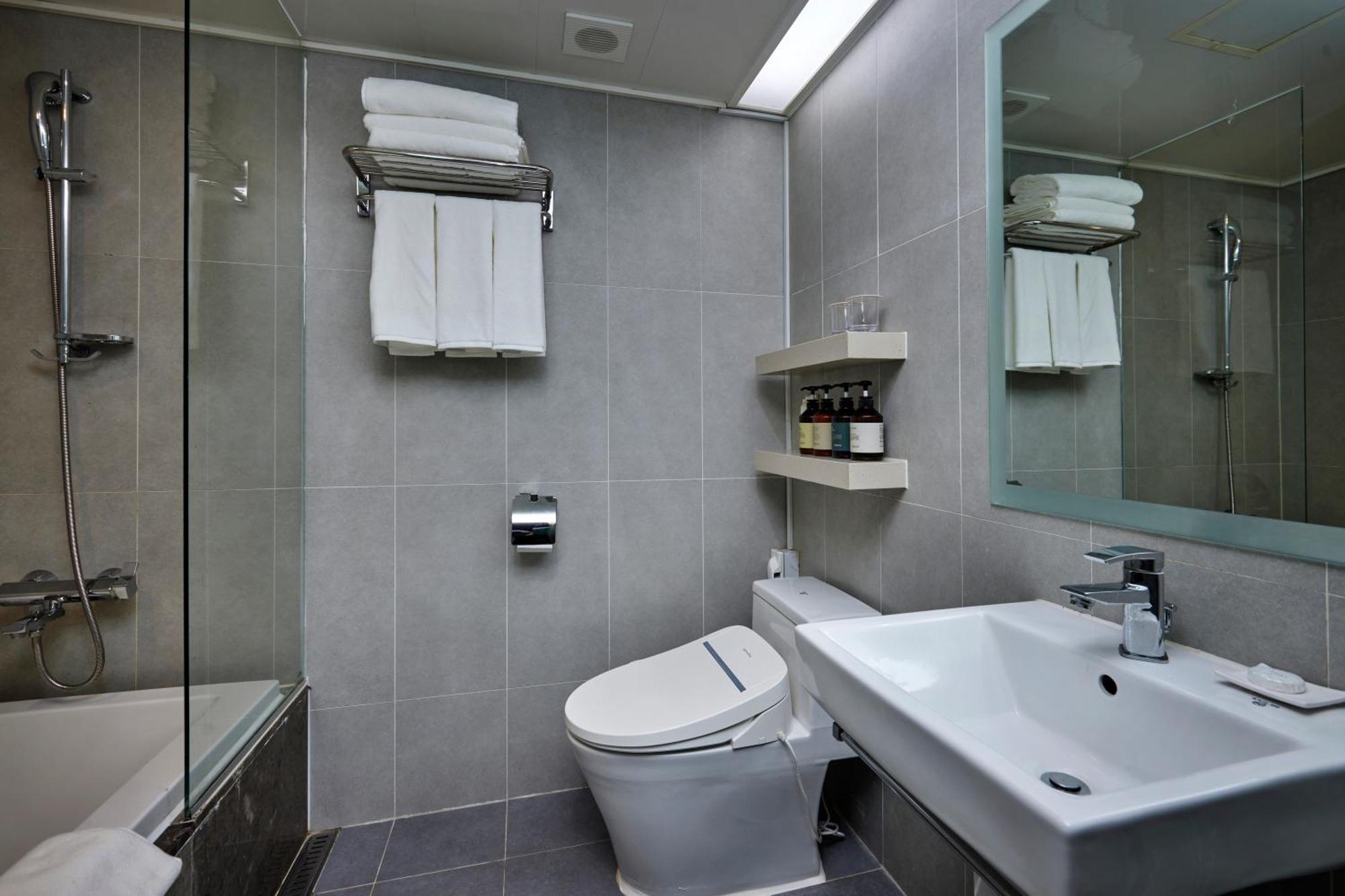 Hotel Interciti Тэджон Экстерьер фото