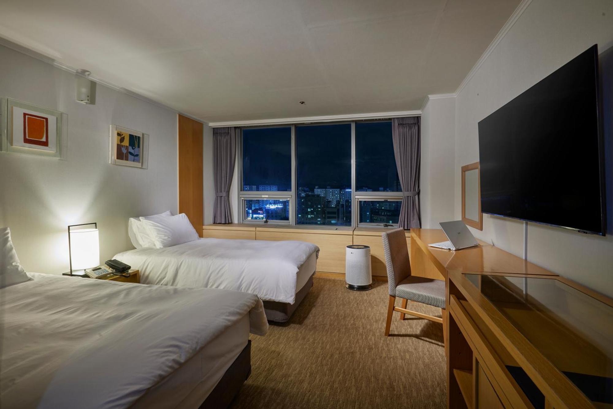 Hotel Interciti Тэджон Экстерьер фото