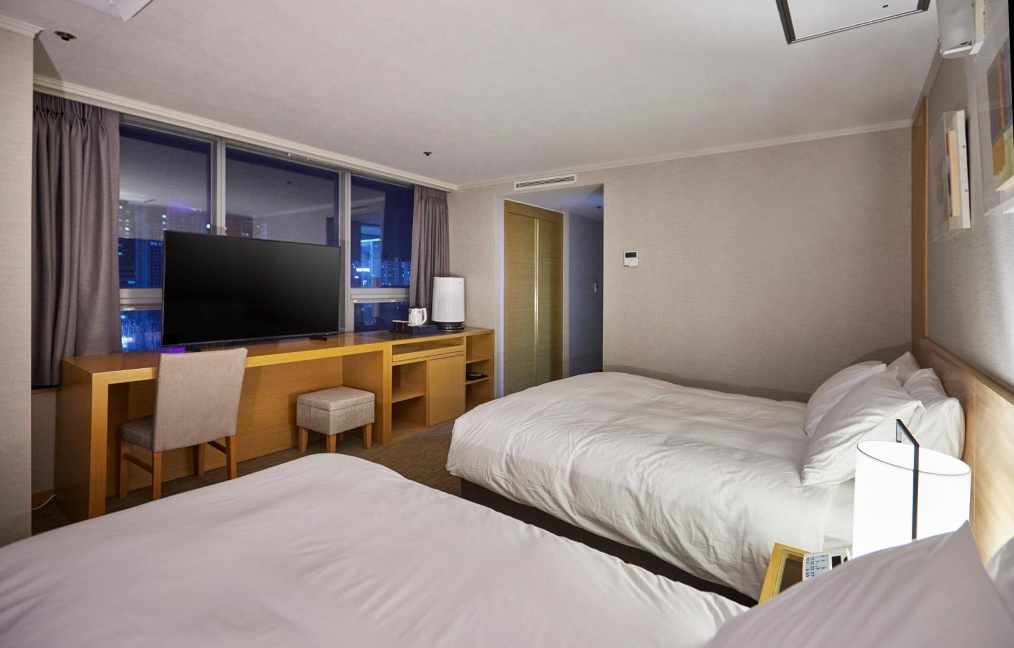 Hotel Interciti Тэджон Экстерьер фото