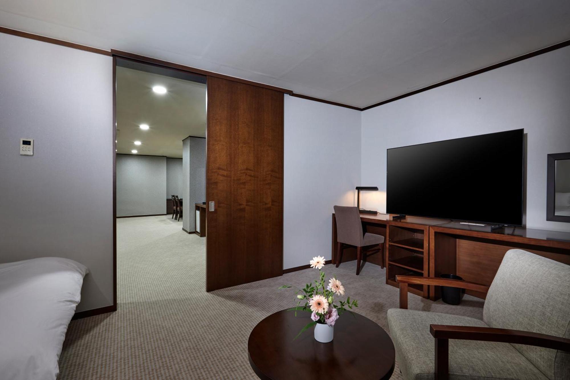 Hotel Interciti Тэджон Экстерьер фото